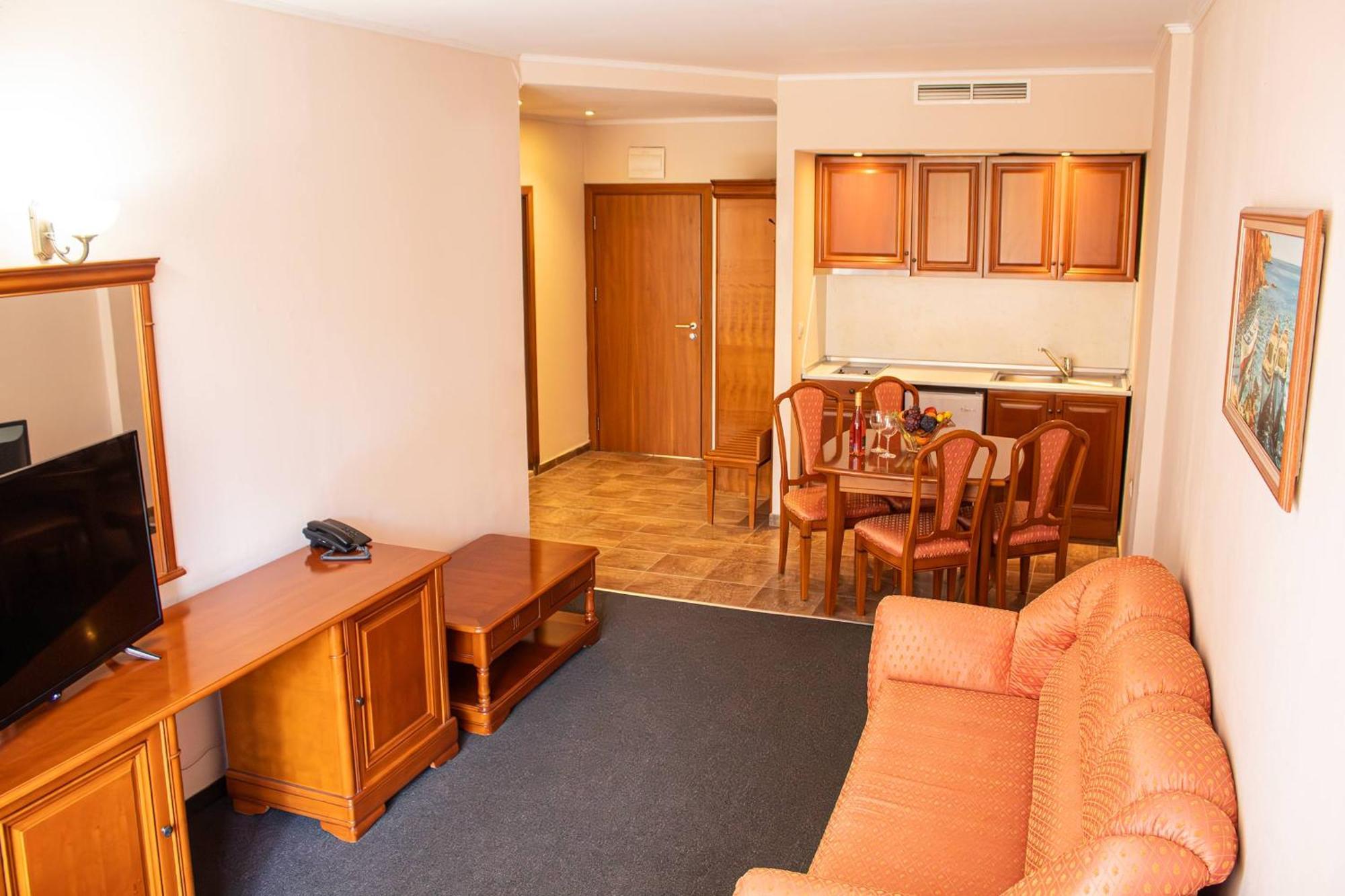 Estreya Residence Hotel And Spa Άγιος Κωνσταντίνος και Ελένη Εξωτερικό φωτογραφία